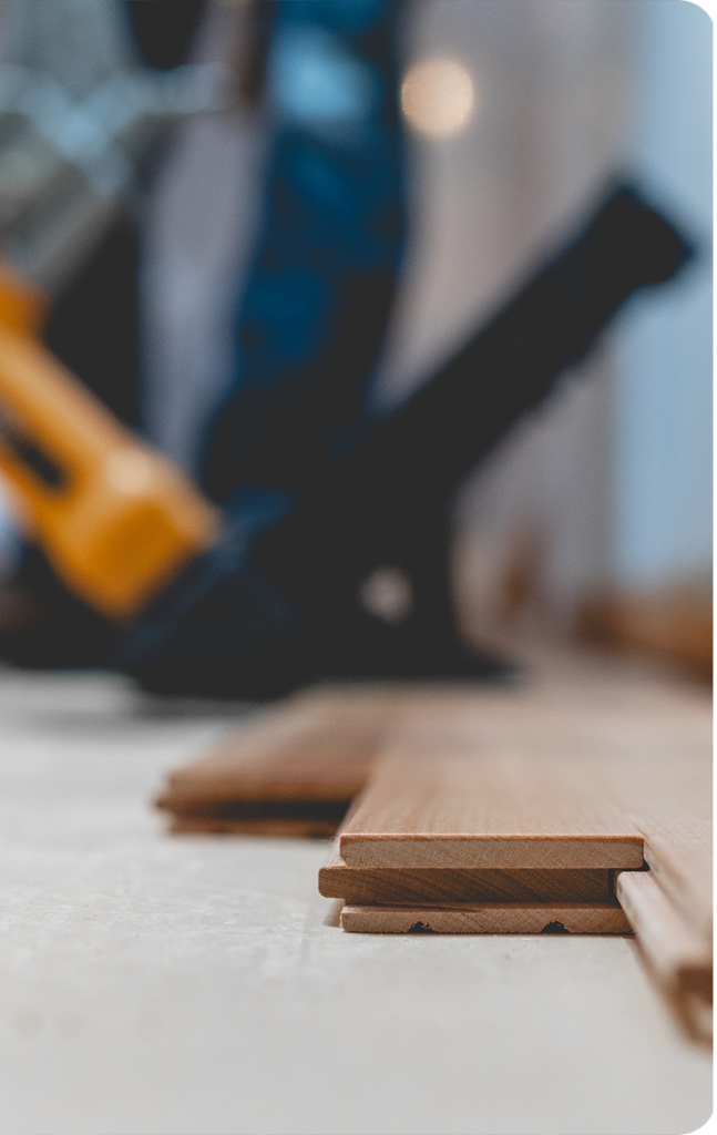Planches de bois prêtes à poser